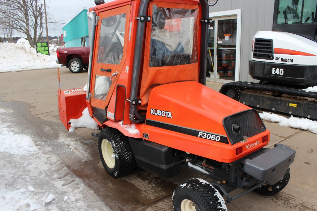 KUBOTA F3060, filtry silnika i hydrauliczne